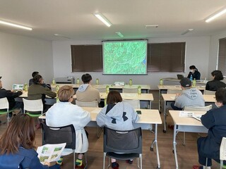 小沼普及指導員による草種説明