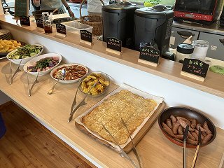 農家レストラン「TORETATTE」にて、陽子氏自作の料理を堪能しました