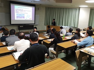 学校の概要について説明を受けました