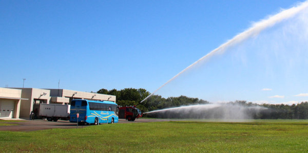 bustour_s_s.jpg