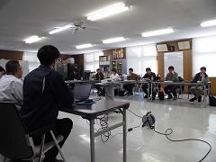 次年度の計画について説明