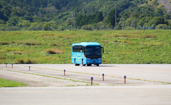 bus2023b.jpg