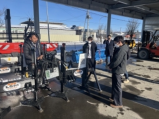 農業機械の細かく意外な設定に驚く農業者